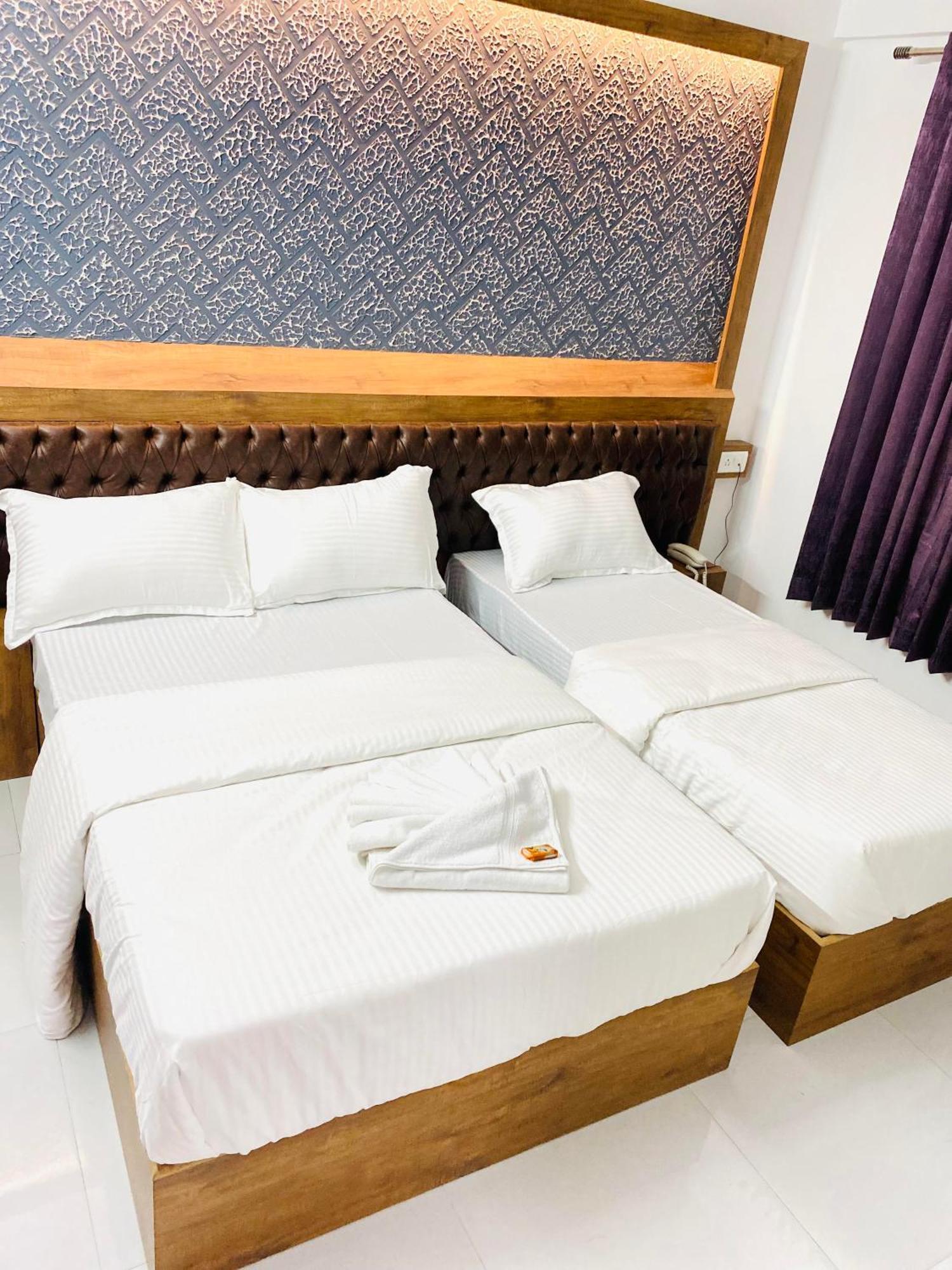 B Six Hotel Bangalore Eksteriør billede
