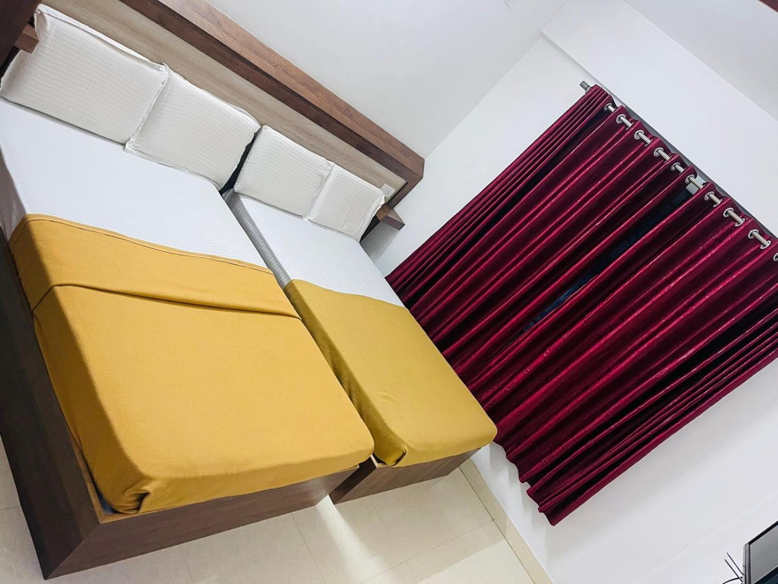 B Six Hotel Bangalore Eksteriør billede