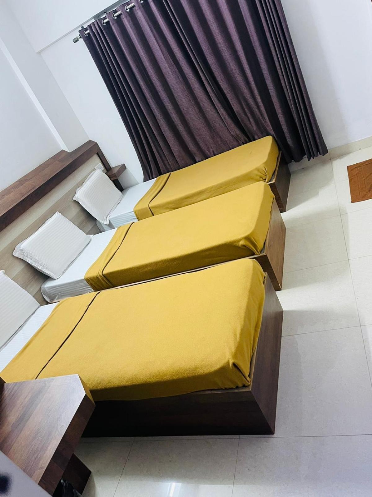 B Six Hotel Bangalore Eksteriør billede