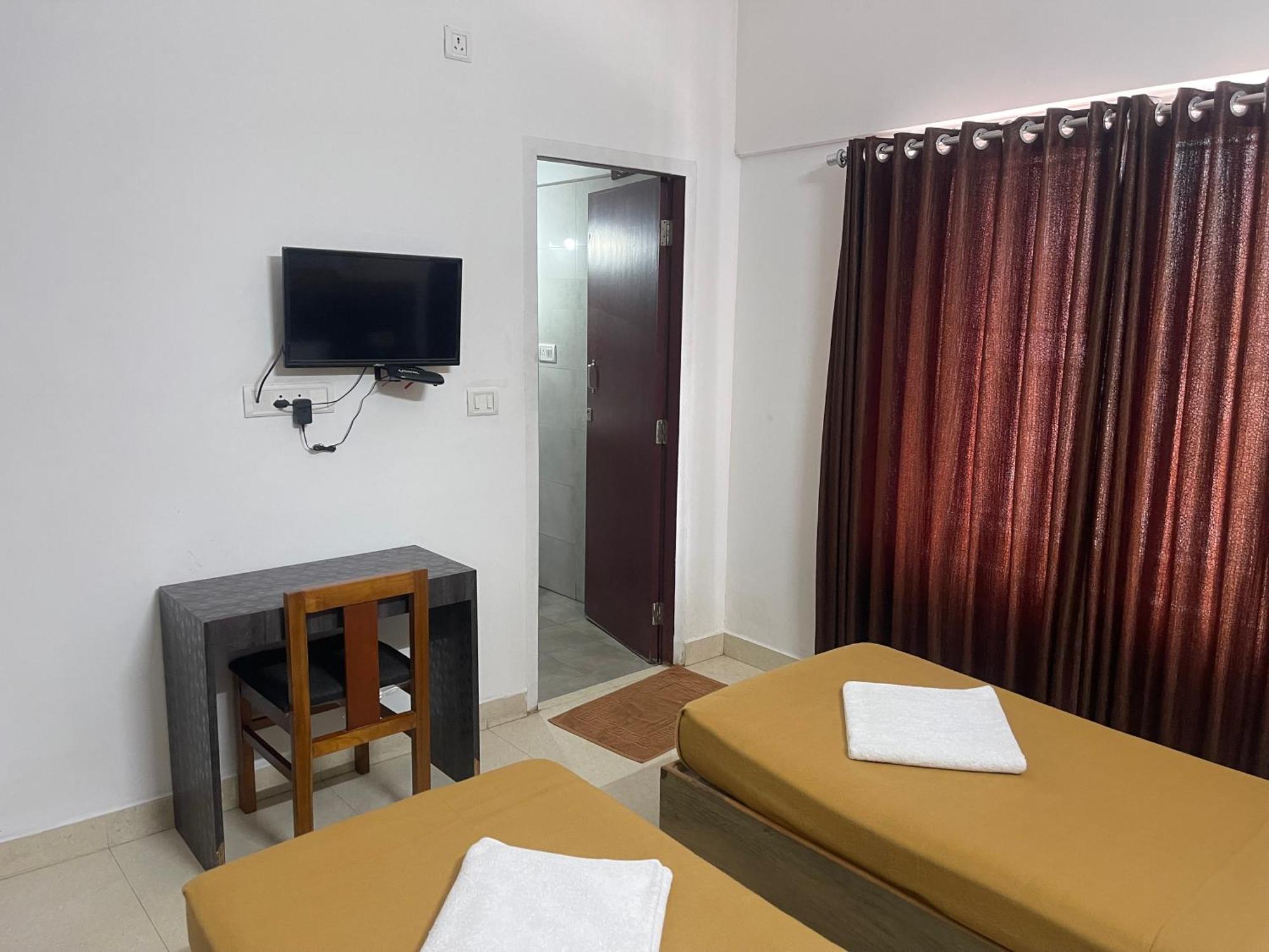 B Six Hotel Bangalore Eksteriør billede