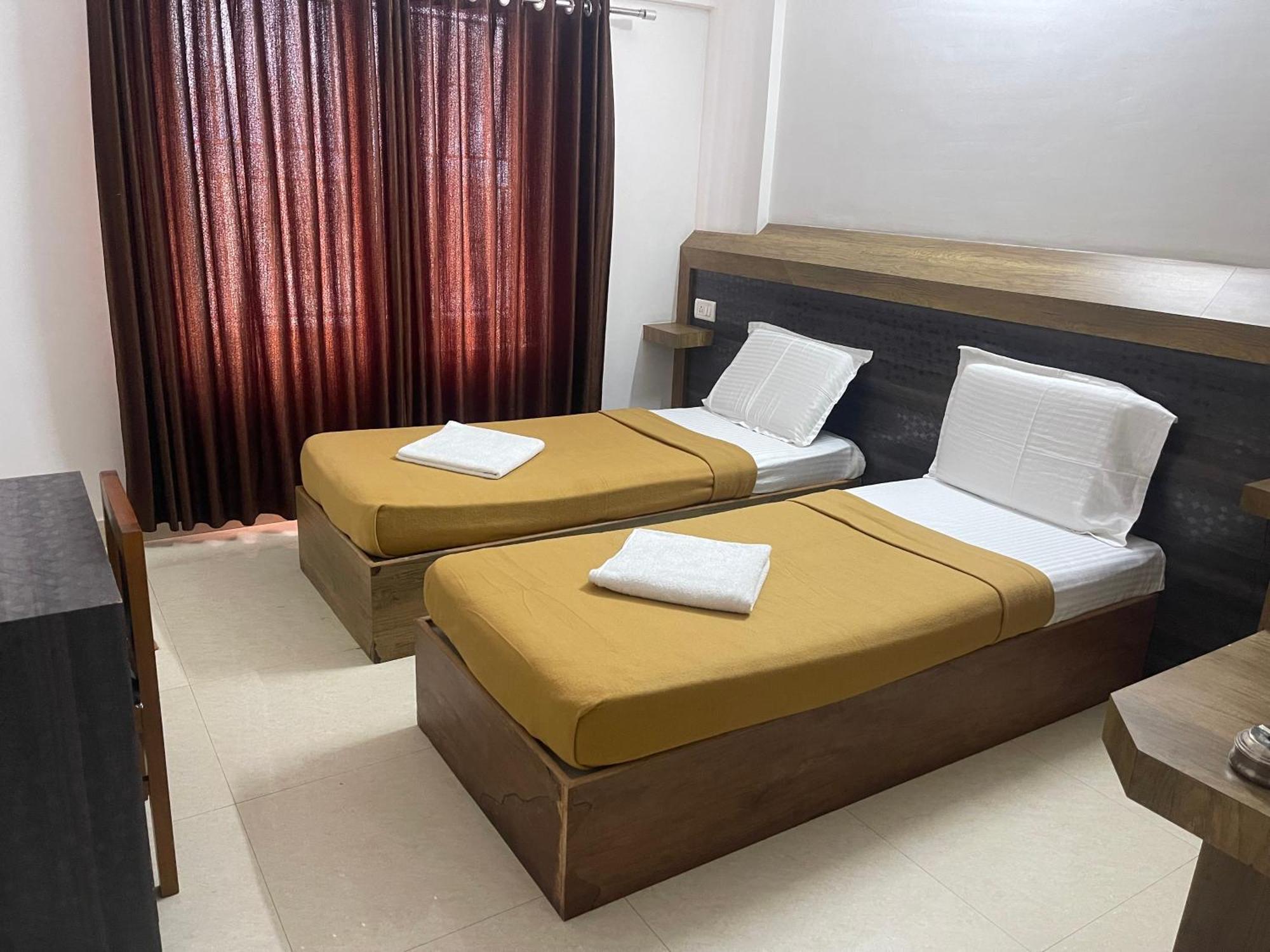 B Six Hotel Bangalore Eksteriør billede