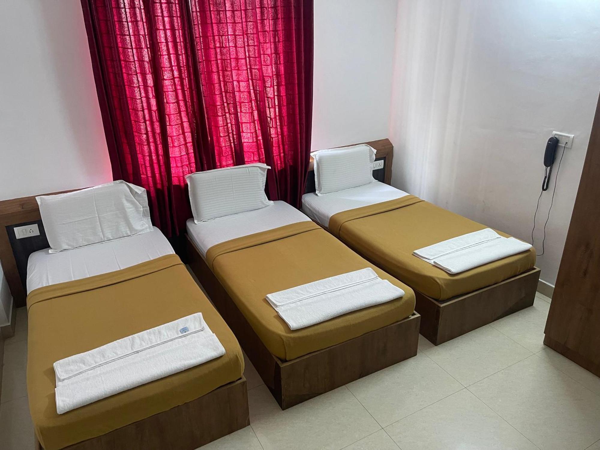 B Six Hotel Bangalore Eksteriør billede