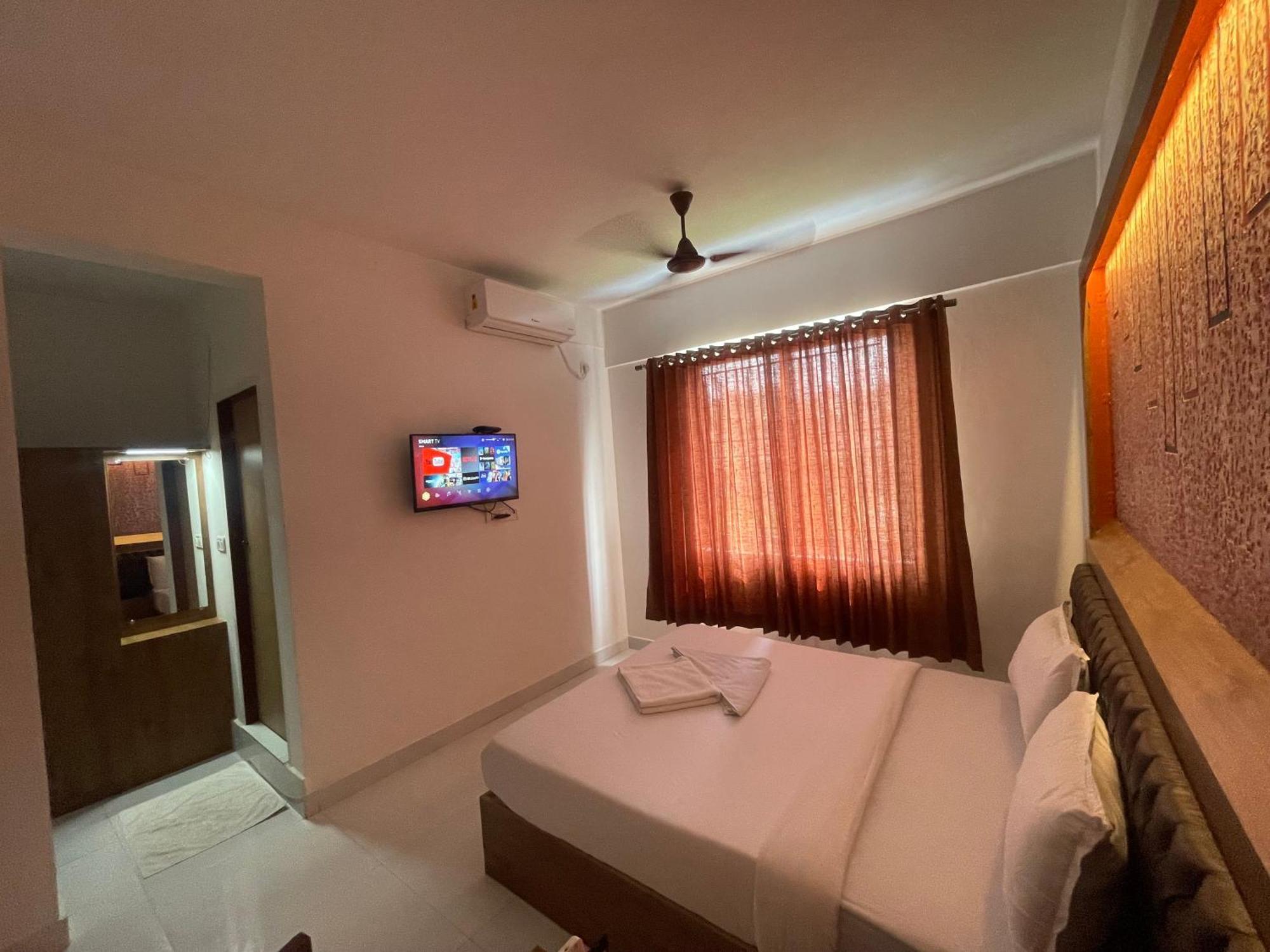 B Six Hotel Bangalore Eksteriør billede