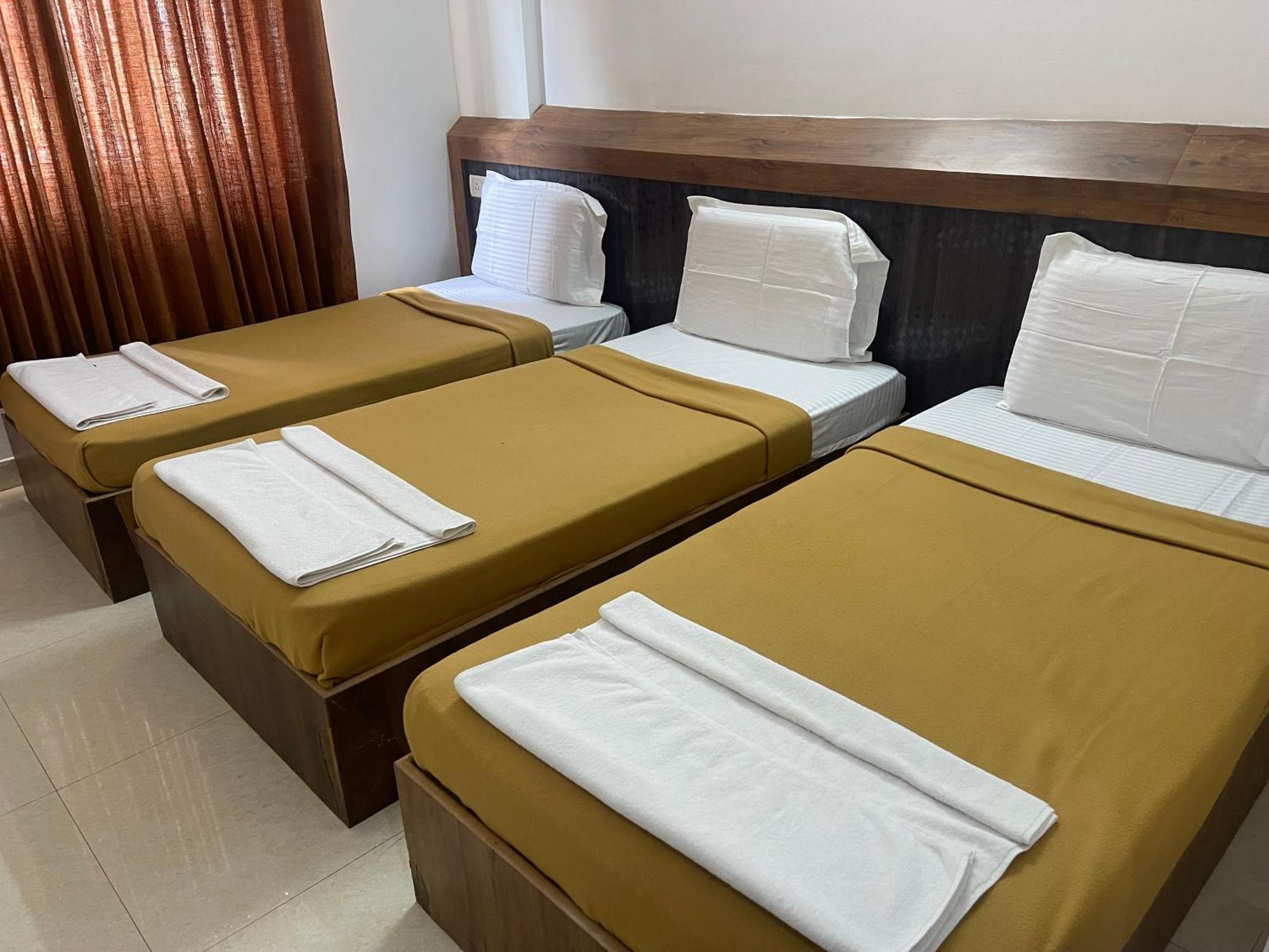 B Six Hotel Bangalore Eksteriør billede