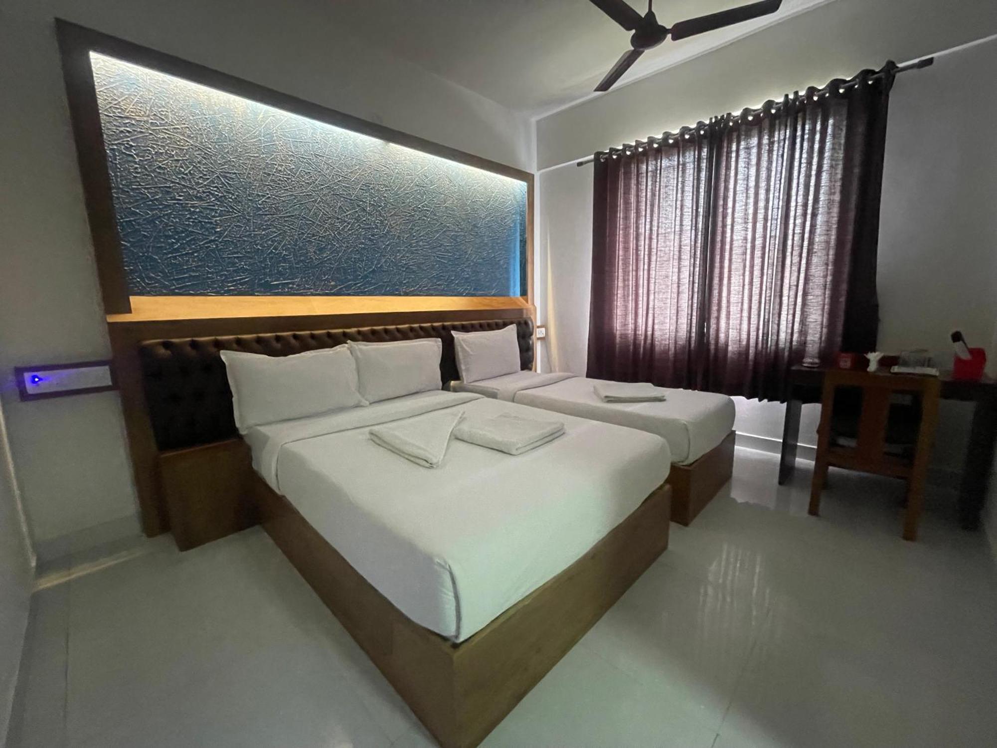 B Six Hotel Bangalore Eksteriør billede